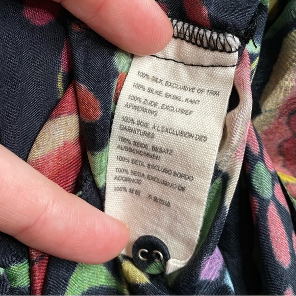 Johnny Was Size XXL Black Multi Floral 100% Silk Button Front Blouse - Picture 12 of 16